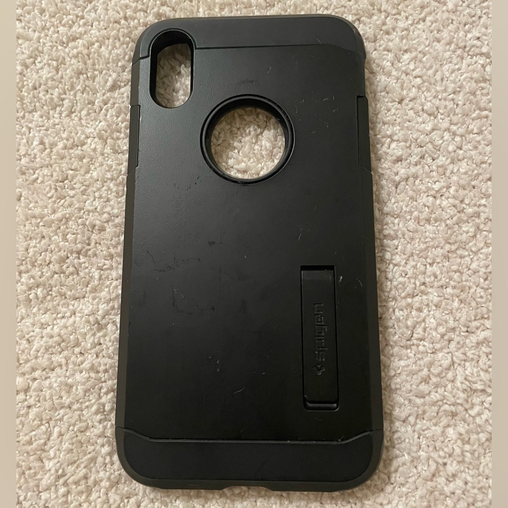 Spigen Tough Armor iPhone XR Case